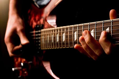 VA - Играет гитара, поет не смолкая…16 (2013)